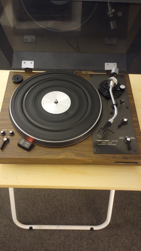 Realistic Lab 400 Turntable