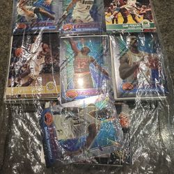 675 Basketball Cards 1980s-1990s Refractors!!!