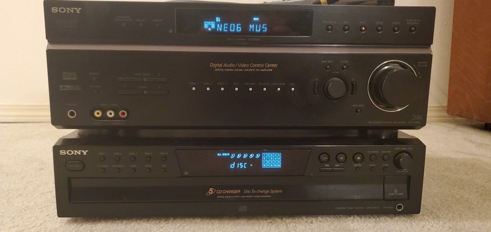 Sony 7.1 Digital Receiver w/Sony 5-Disc CD Changer for Sale in Everett ...