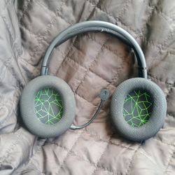 Steel series Gaming headphones with boom microphone 