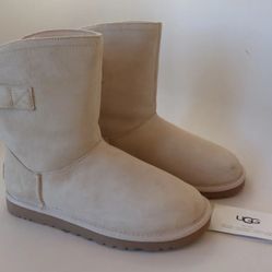 BRAND NEW UGG BOOTS  Remora 1012029 Snow Ivory boots for women size 7