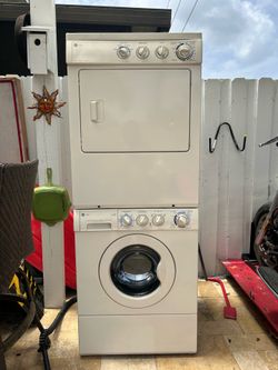 GE stackable washer and dryer