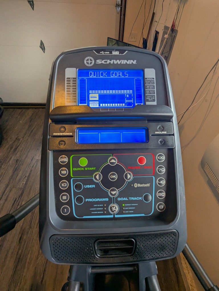 Elliptical Schwinn 470