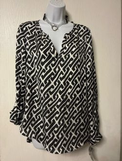 Black & white blouse