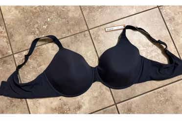 Women’s new with tags skims bra size 42D