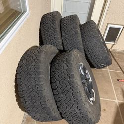 (Five) OEM 2025 JEEP WRANGLER Rubicon Wheels and tires