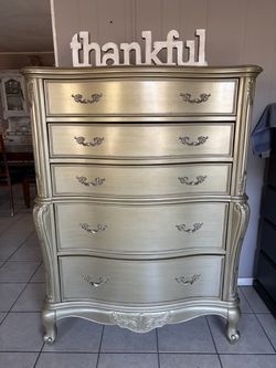 WOOD TALL DRESSER