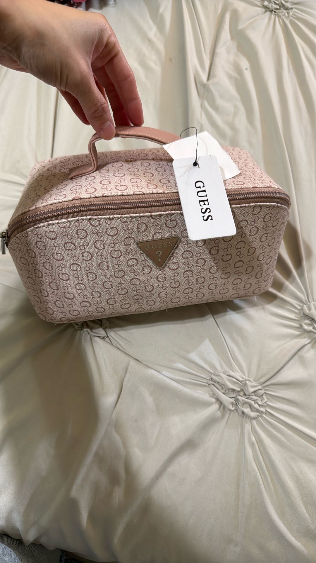 Guess Makeup Case