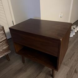 Indra Nightstands (set of 2) 