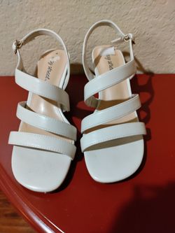 Sling back shoes