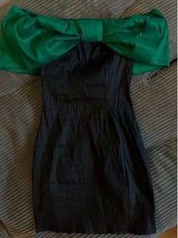 Pretty Little Thing dress
