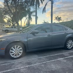 For Sale  2011  Mazda  6  4 Cilindros  " FUNCIONA TODO "  