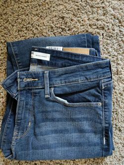 2 New Pair of Women's Levi Strauss Jeans