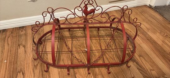 Metal Chicken Pot Hanger