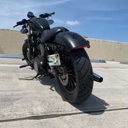 2013 Harley Davidson Sportster Iron 883