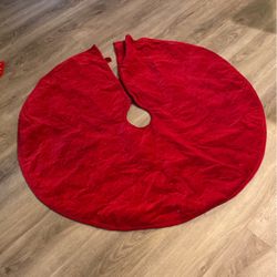 Red Tree Skirt