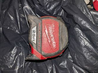 Milwaukee 25ft Tape