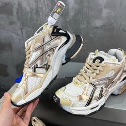 Balenci Sneakers