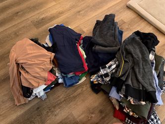 Boys clothes size 4T