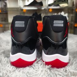 Air Jordan 11 Retro "Bred" (Black/Varsity Red),