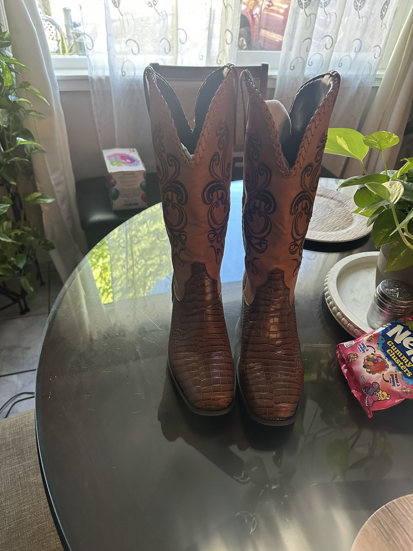Men’s Boot Size 10