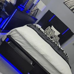 💥 Queen, King Storage Bed Frames! 👉 Furniture Sectionals, Dining Avail