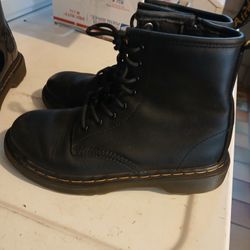Black leather Doc Martens combat boots big kids size 2