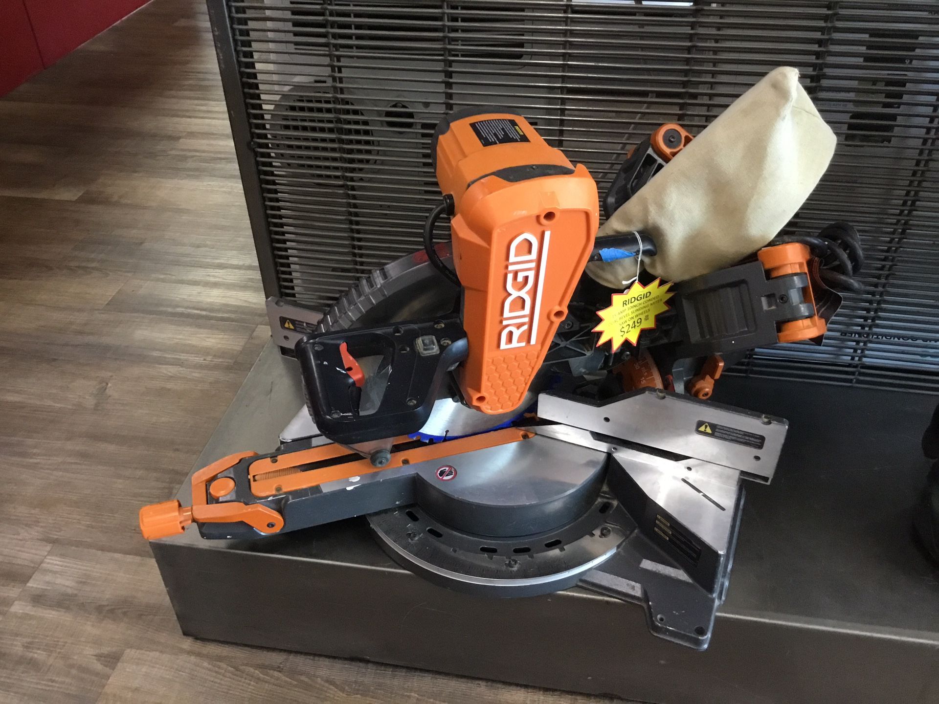 RIDGID R4241 15 AMP 10INCH CORDED DUAL BEVEL SLIDING MITER SAW