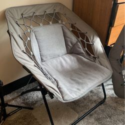 Foldable Chairs 