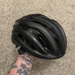 MET Trenta Mips Bike Helmet - Black - Medium
