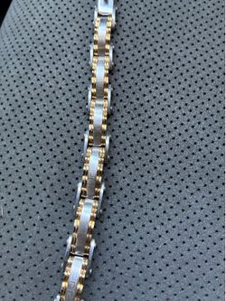 Men’s 2 tone ( gold & silver ) bracelet