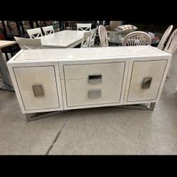 Hooker Furniture Melange Kennsington Credenza