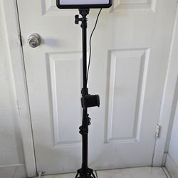 LED Video Photography Lighting with Tripod Stand &Phone Holder GOOD CONDITION 