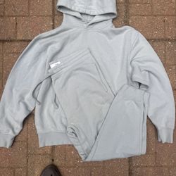 SWEATSUIT TOP & BOTTOM 