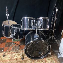 Vintage Tama Rockstar 5 piece drum set Shells 22,16,14,12,10
