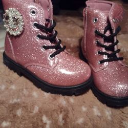 Chosen Setps Ankle Boots 