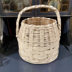 15” White Vintage Wicker Market Basket 