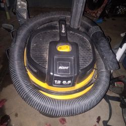 Vacmaster Beast Series 5 Gallon Professional Wet/Dry Vac