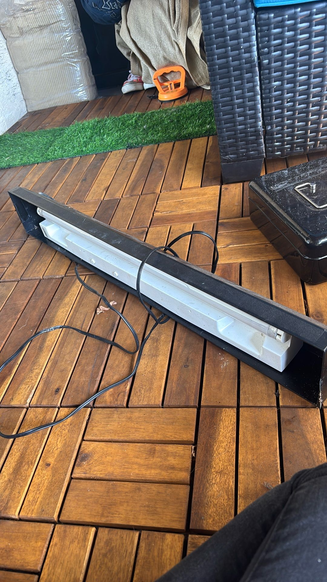 Fish aquarium Overhead light