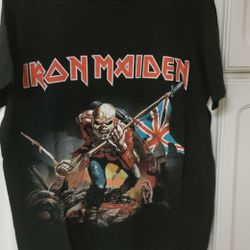 Iron Maiden T-shirt (Men's XL)