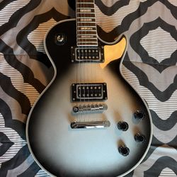 Les Paul Style Guitar