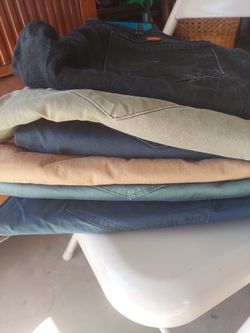 Vendo 6 pantalones para hombre para trabajo zize 38