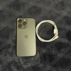 iphone 13 pro 128GB Unlocked *excellent condition*