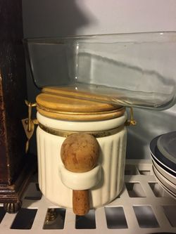 Ceramic kitchen canister