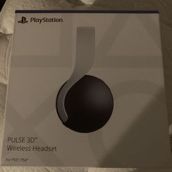Sony - Pulse 3D - Wireless Headset - In Hand Now
