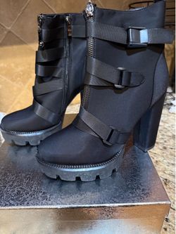 wetkiss Platform Boots new in box sz 9
