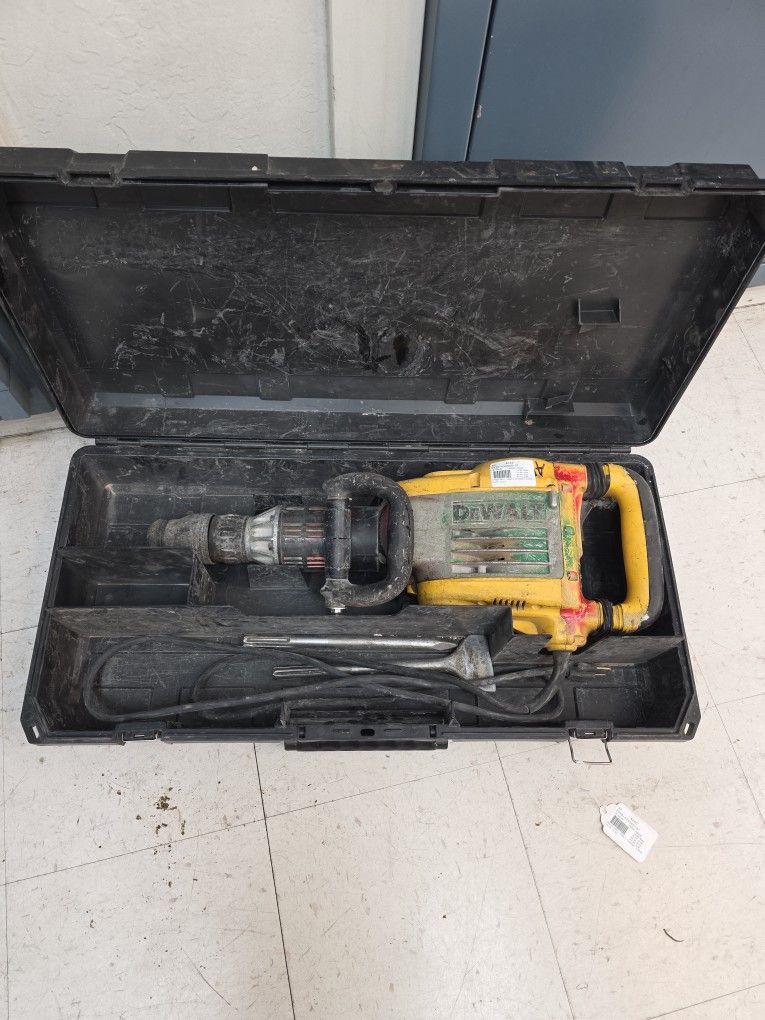 Dewalt Hammer Drill With Black Case