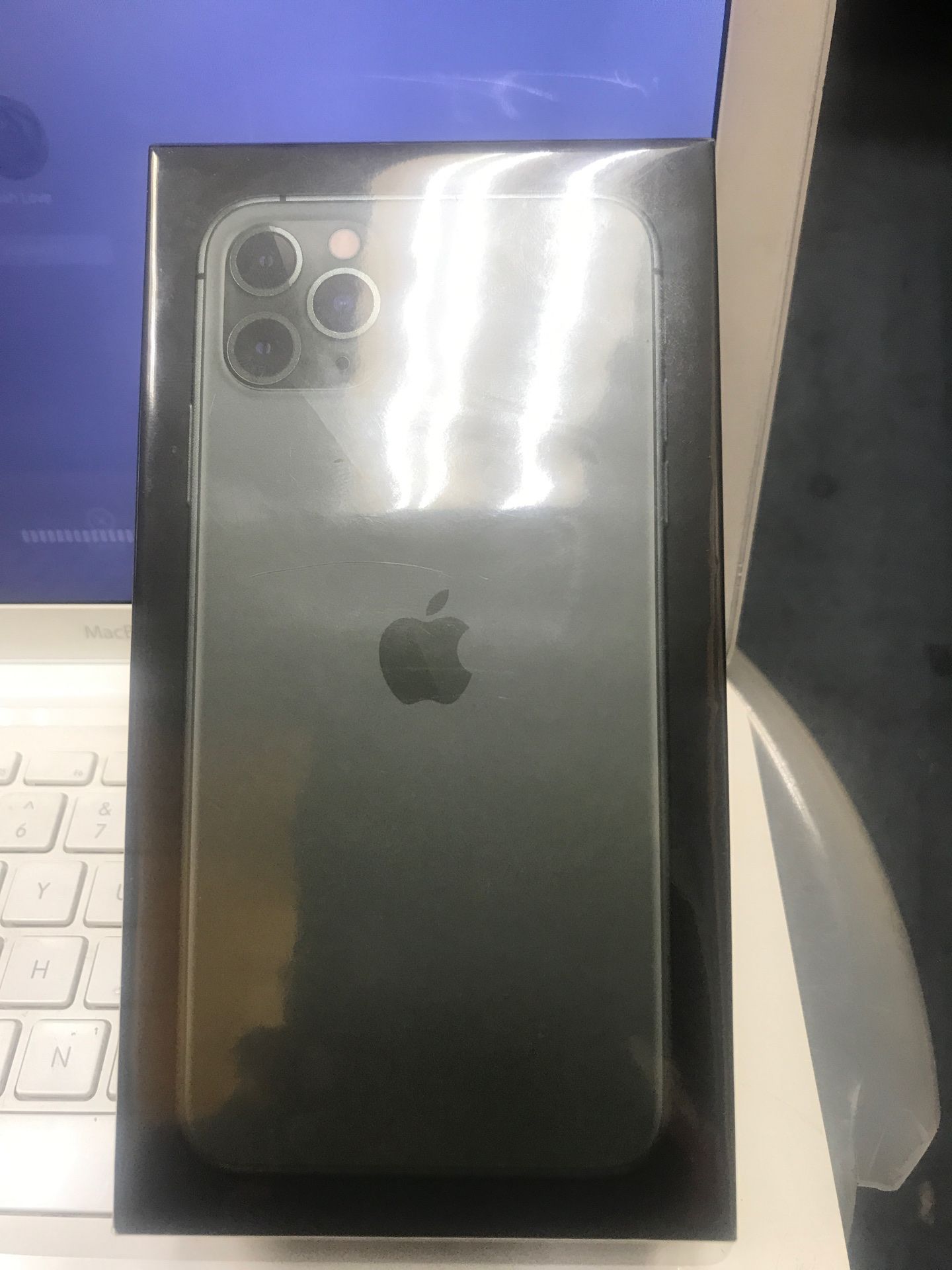 Brand New AT&T iPhone 11 Pro Max