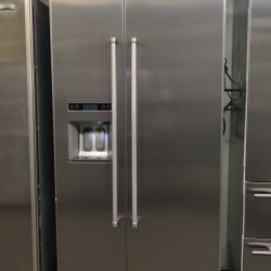 Kitchen Aid 36”Wide Built In Stainless Steel Refrigerator 