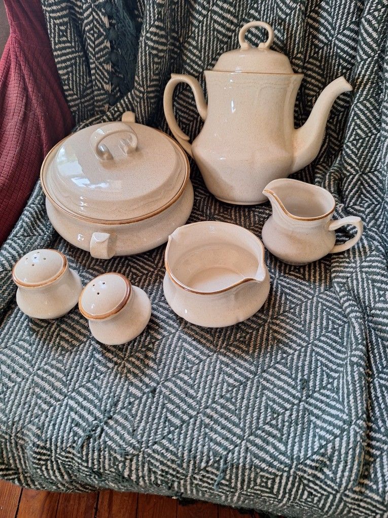 Baroque Stoneware Made In Japan